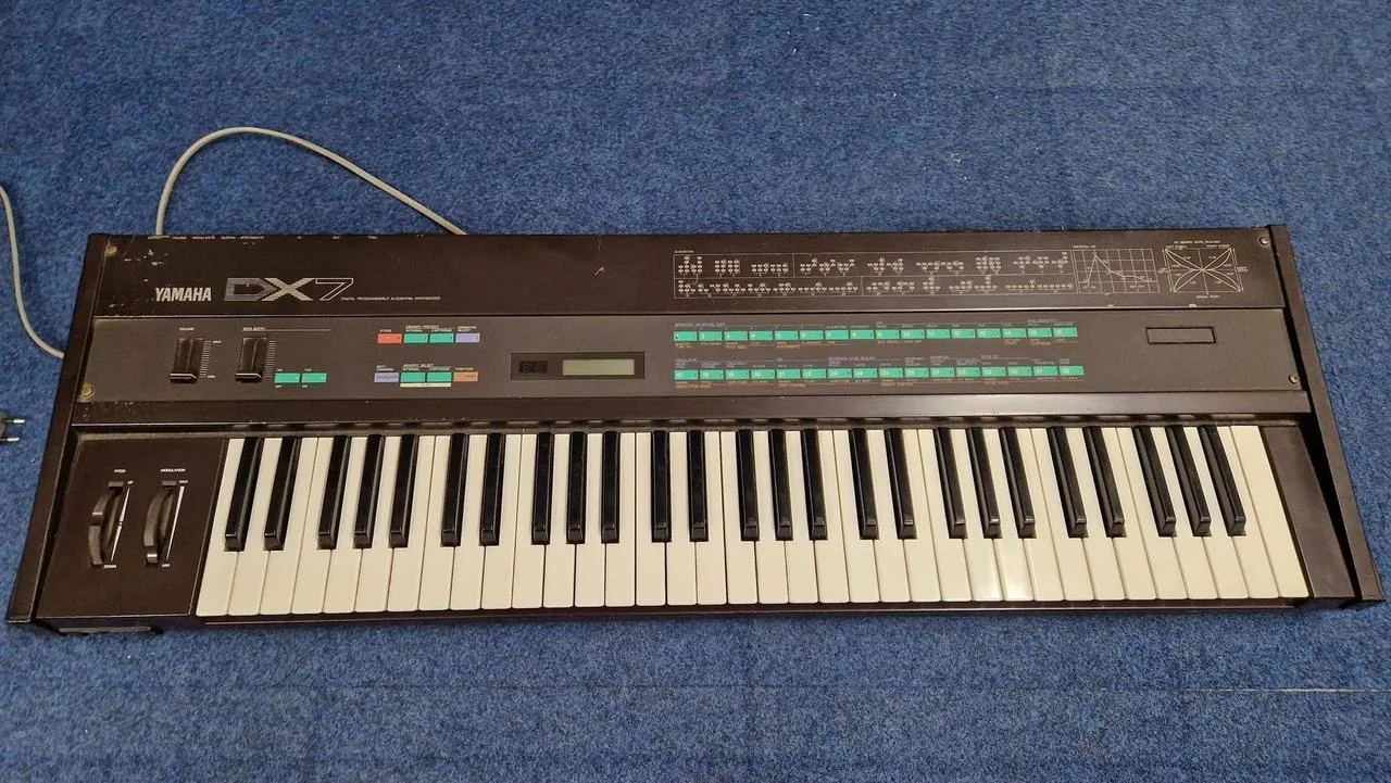Yamaha DX7 Digital FM Synthesizer
