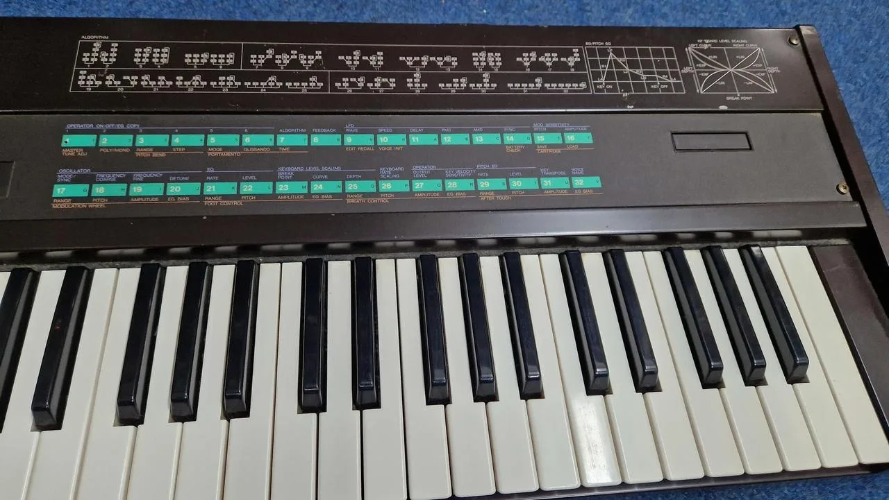 Yamaha DX7 Digital FM Synthesizer