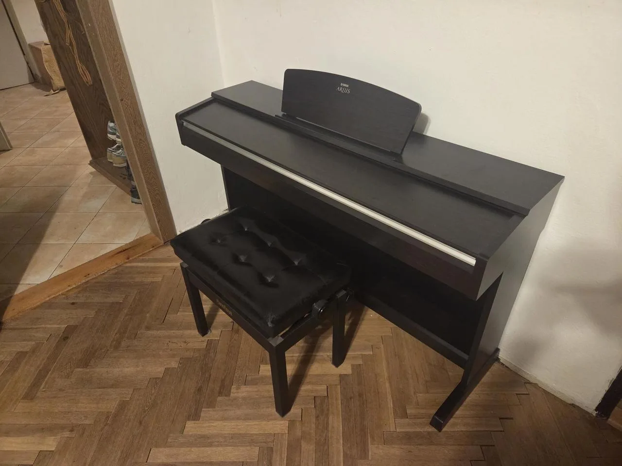 Prodám digitální piano Yamaha Arius
