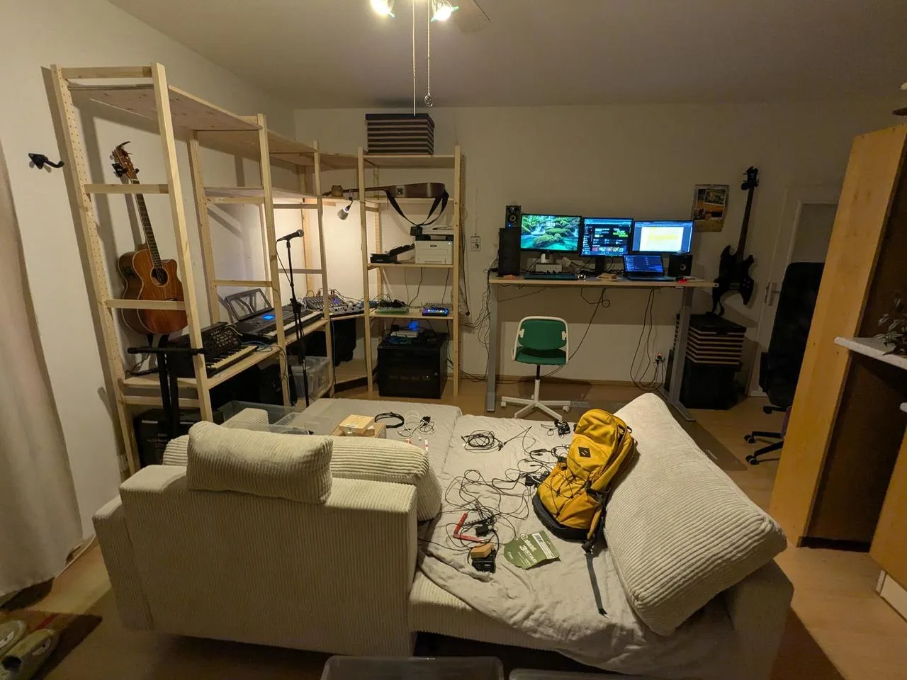 Studiový nábytek - Police dřevěné IVAR IKEA