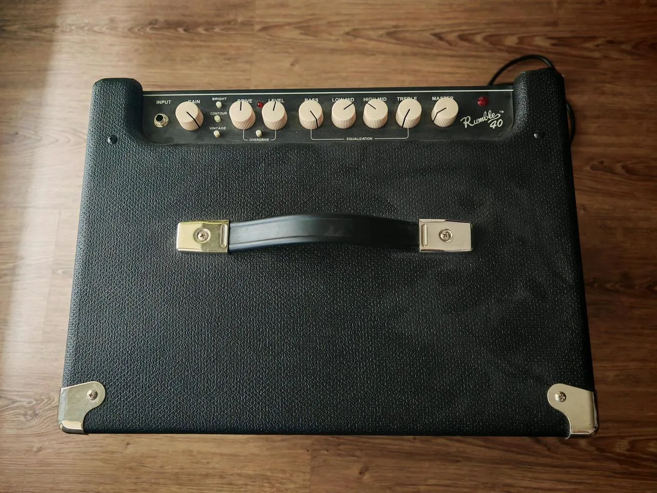 Basové kombo Fender Rumble 40