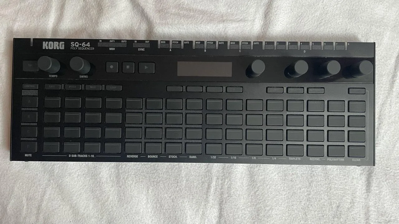 Korg SQ-64