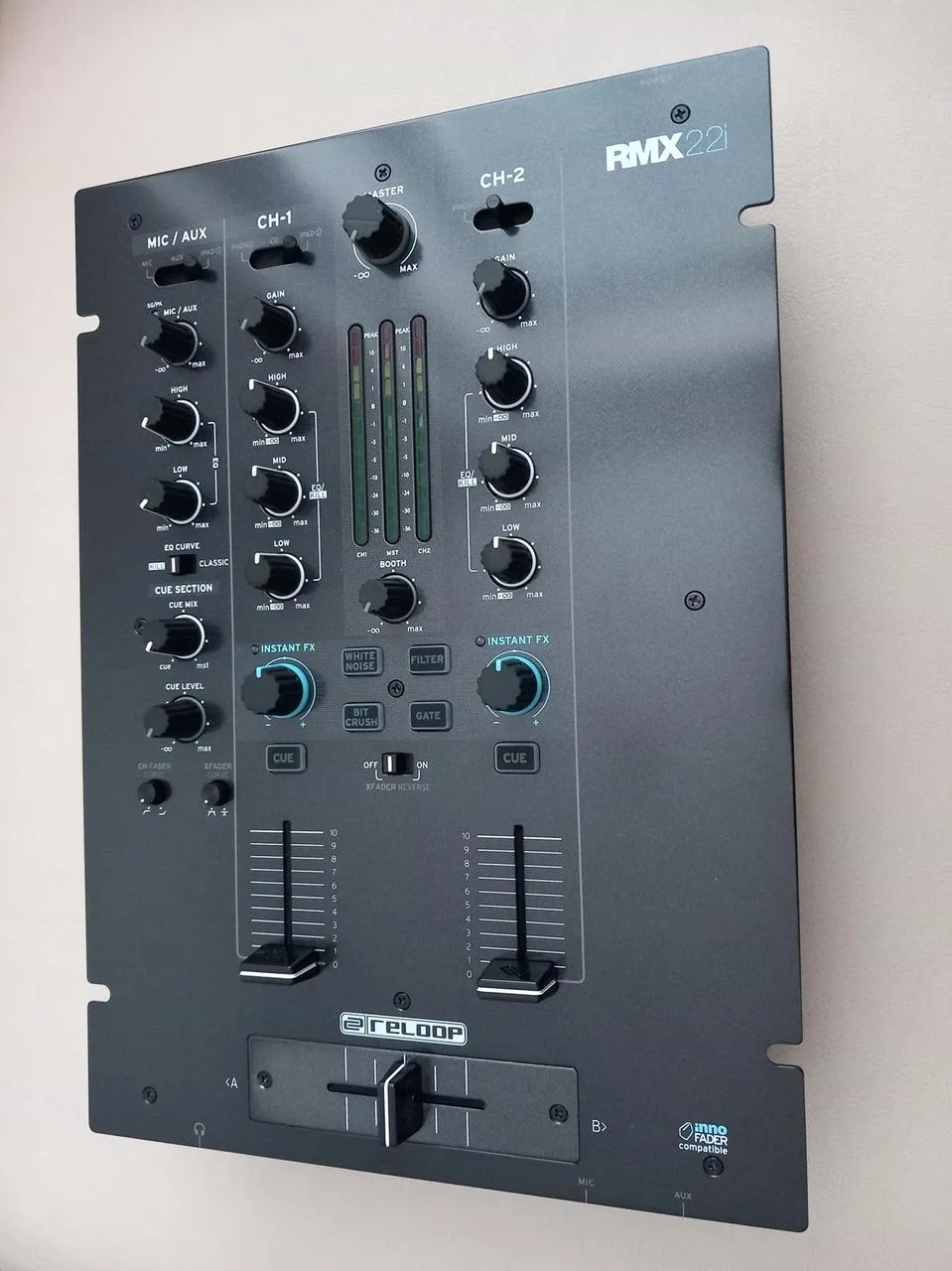 Reloop RMX-22i