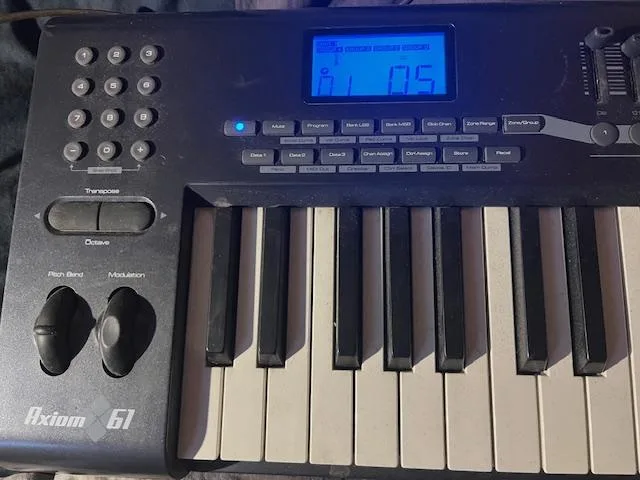M-audio Axiom 61
