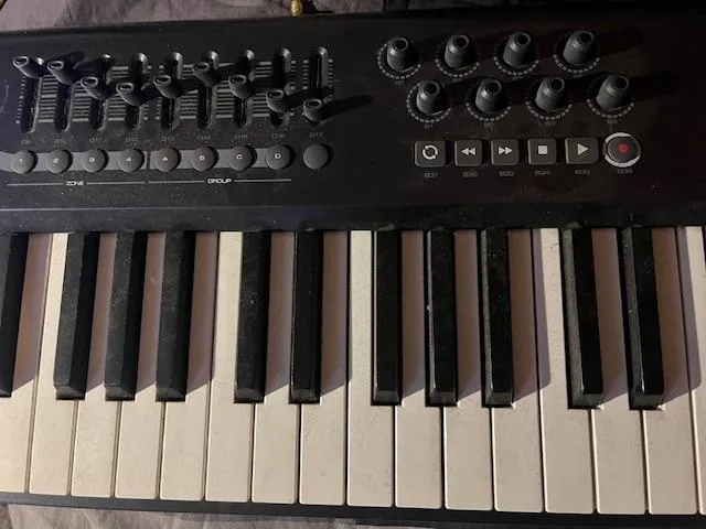 M-audio Axiom 61