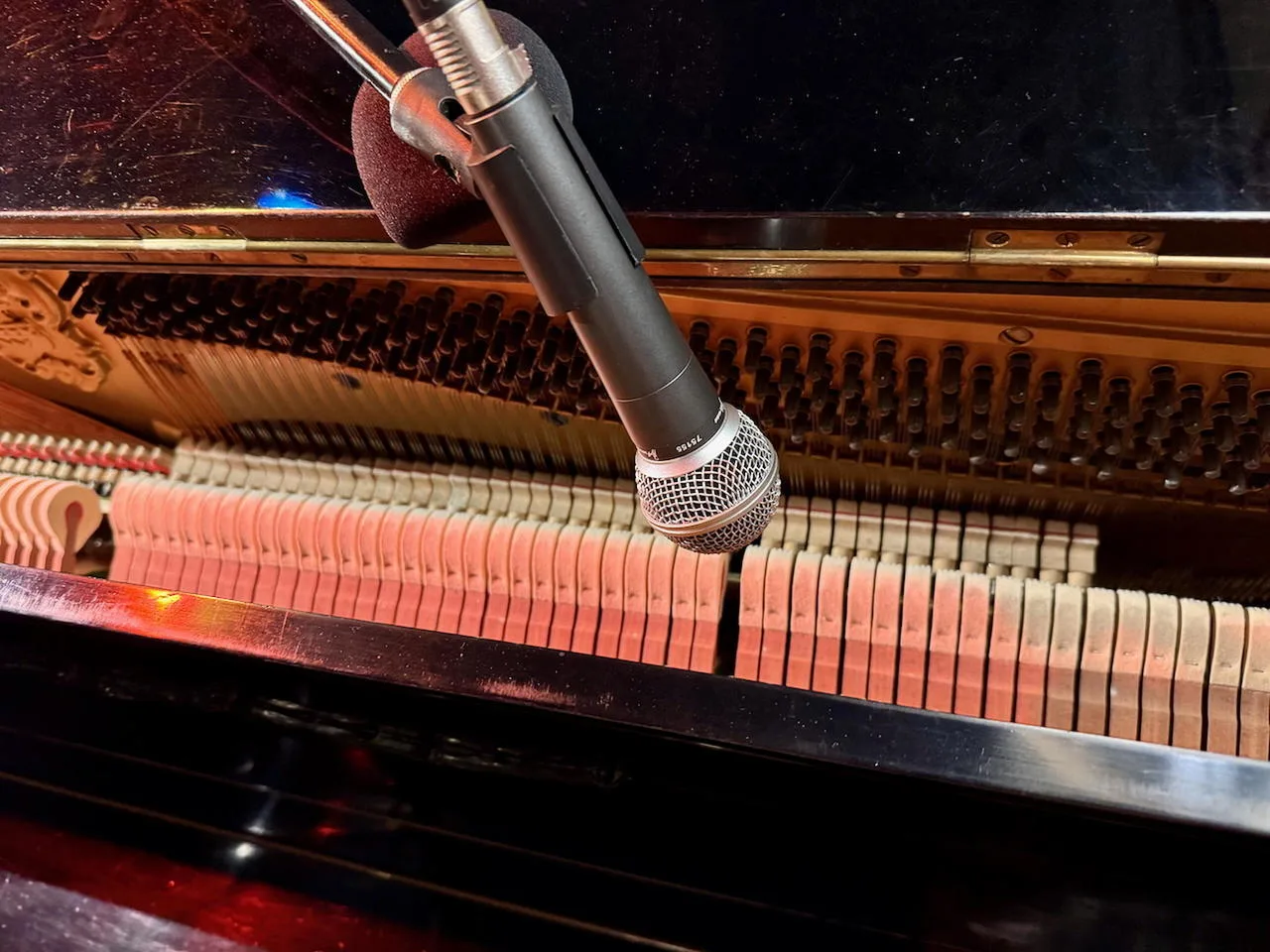 Salónní pianino Scholze, perfektní stav!
