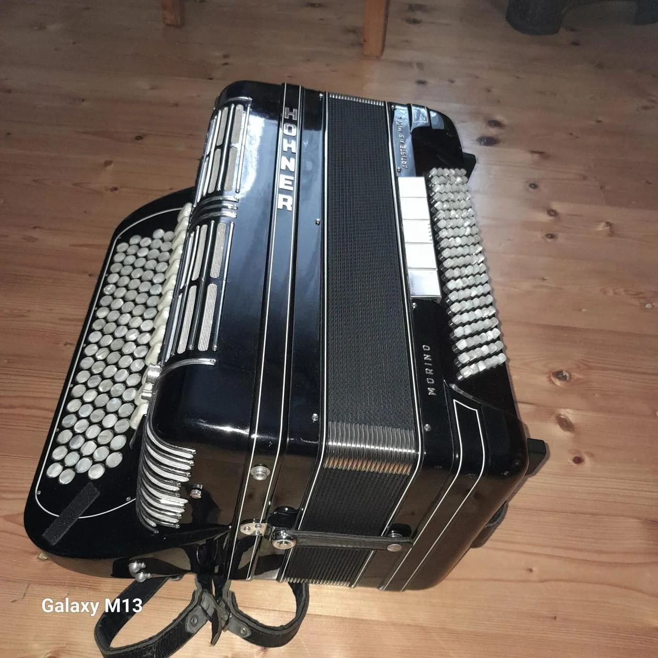 Harmonika chromatika Akordeon