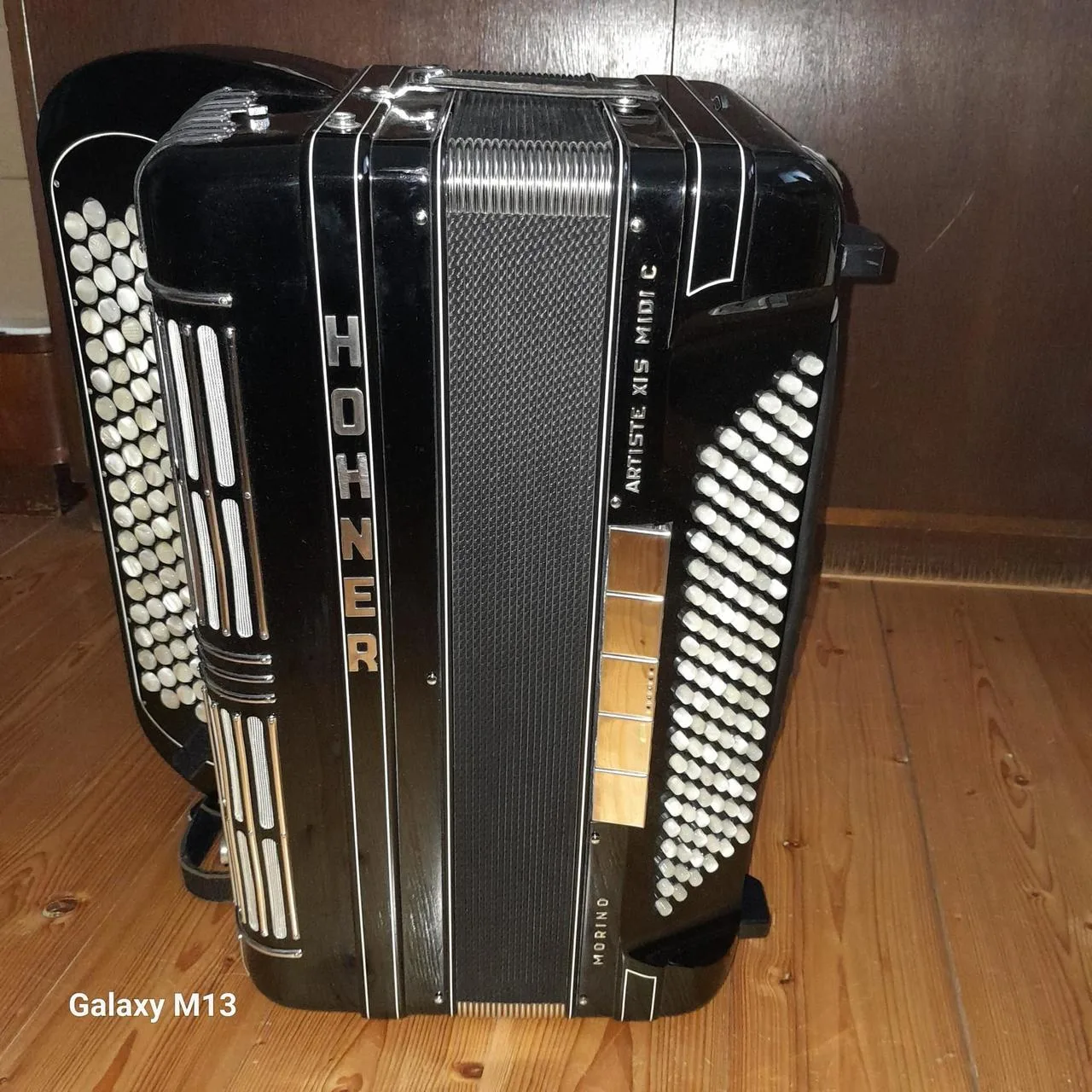 Harmonika chromatika Akordeon