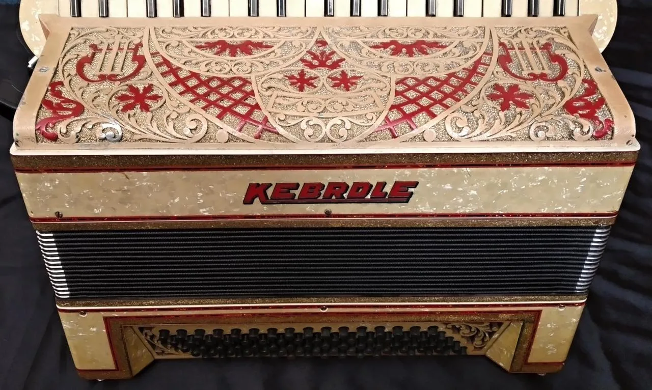 Akordeon KEBRLE