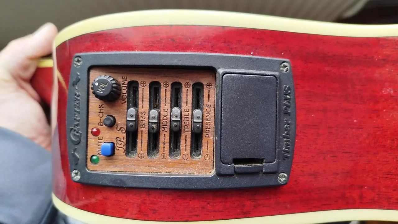 Elektroakustika Crafter EG-110CEQ/RS