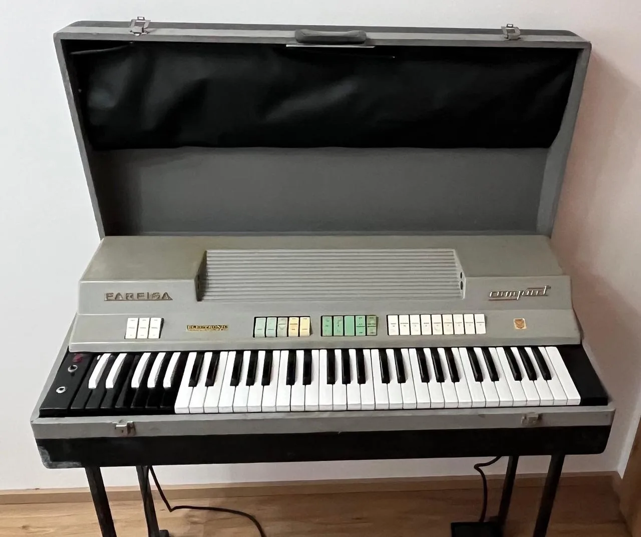 Farfisa Compact Combo Organ