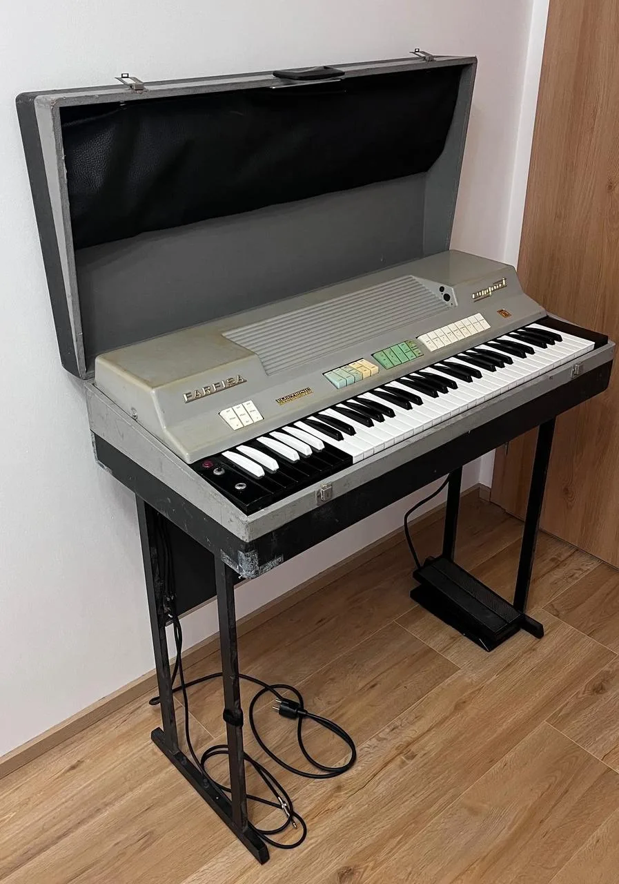 Farfisa Compact Combo Organ