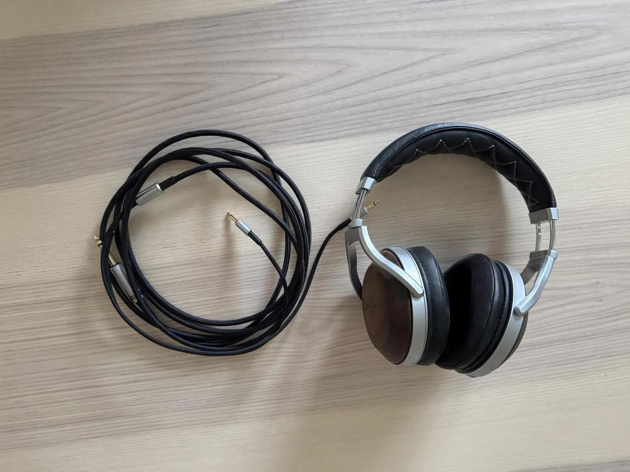Denon AH-D7200