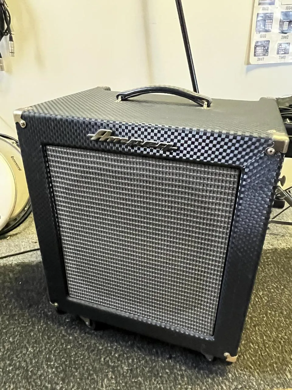 Ampeg B-100R