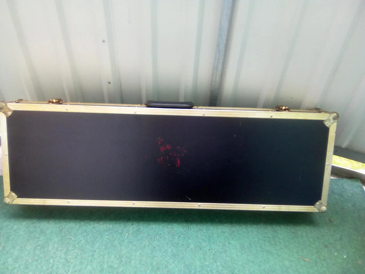 pevný kufr na pětioktávové klávesy - flightcase