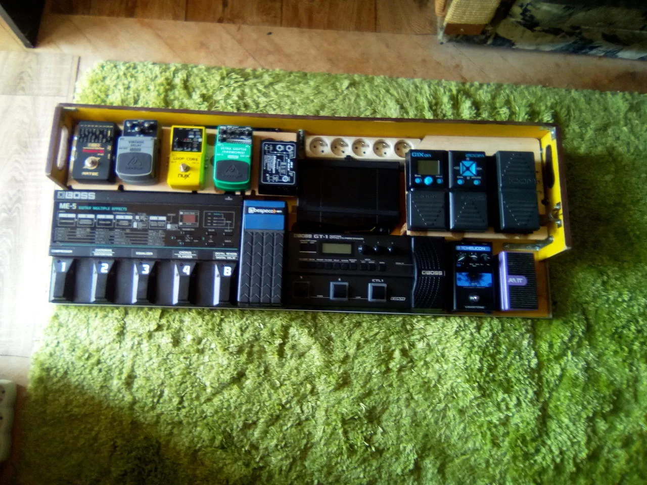 Velký pedalboard 95x39 cm s vyztuženou brašnou
