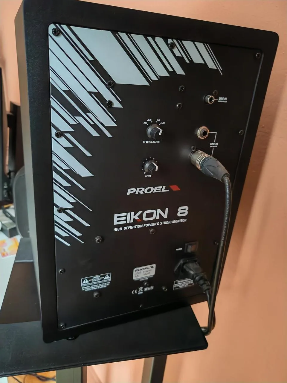 Proel Eikon 8 + stojany