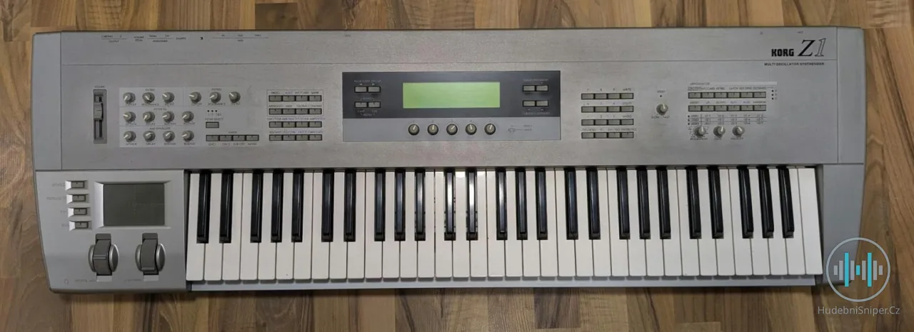 Korg Z1 – kultovní syntezátor s fyzikálním modelingem, první majitel, po servisu