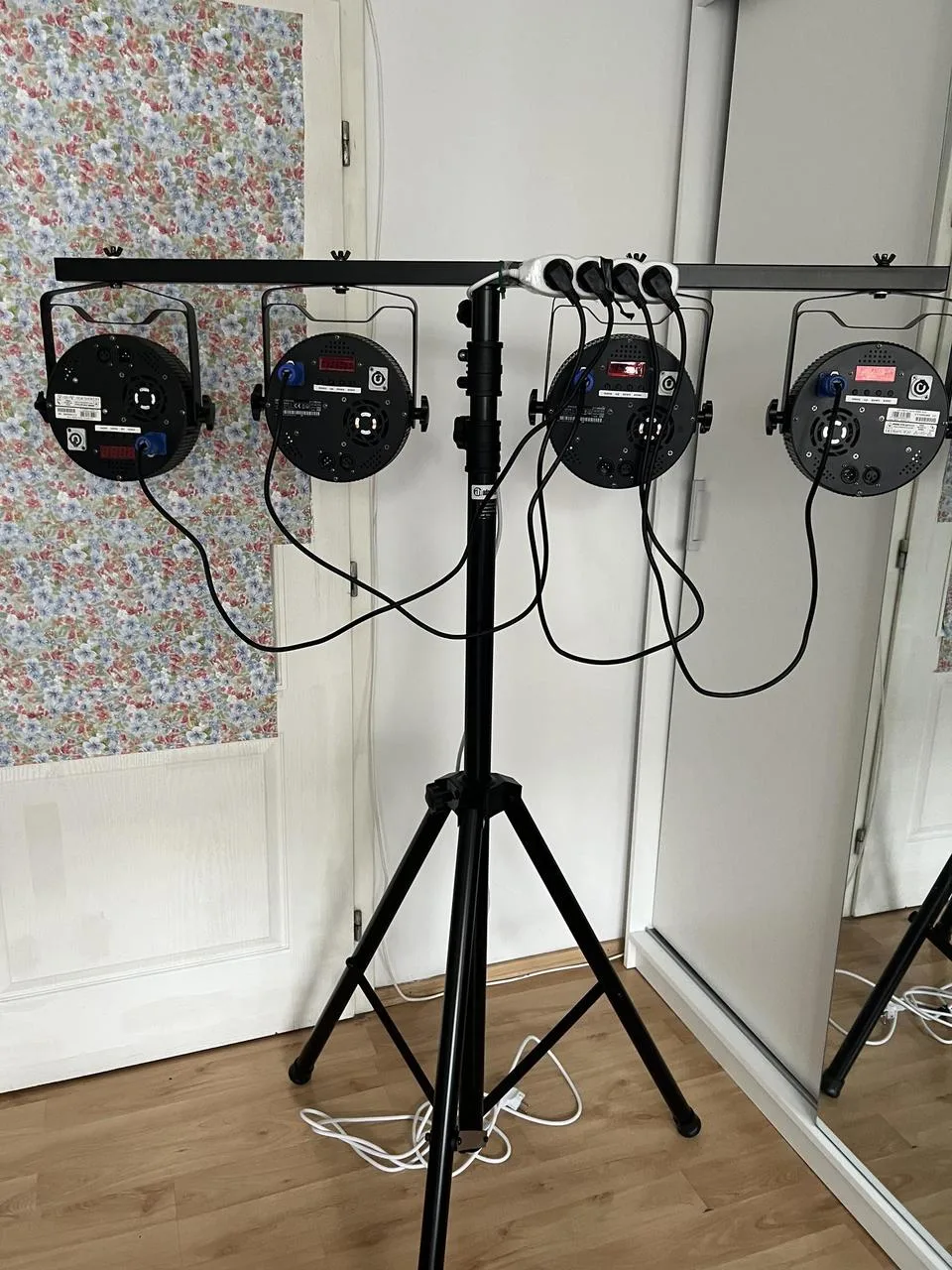 LED PAR 64