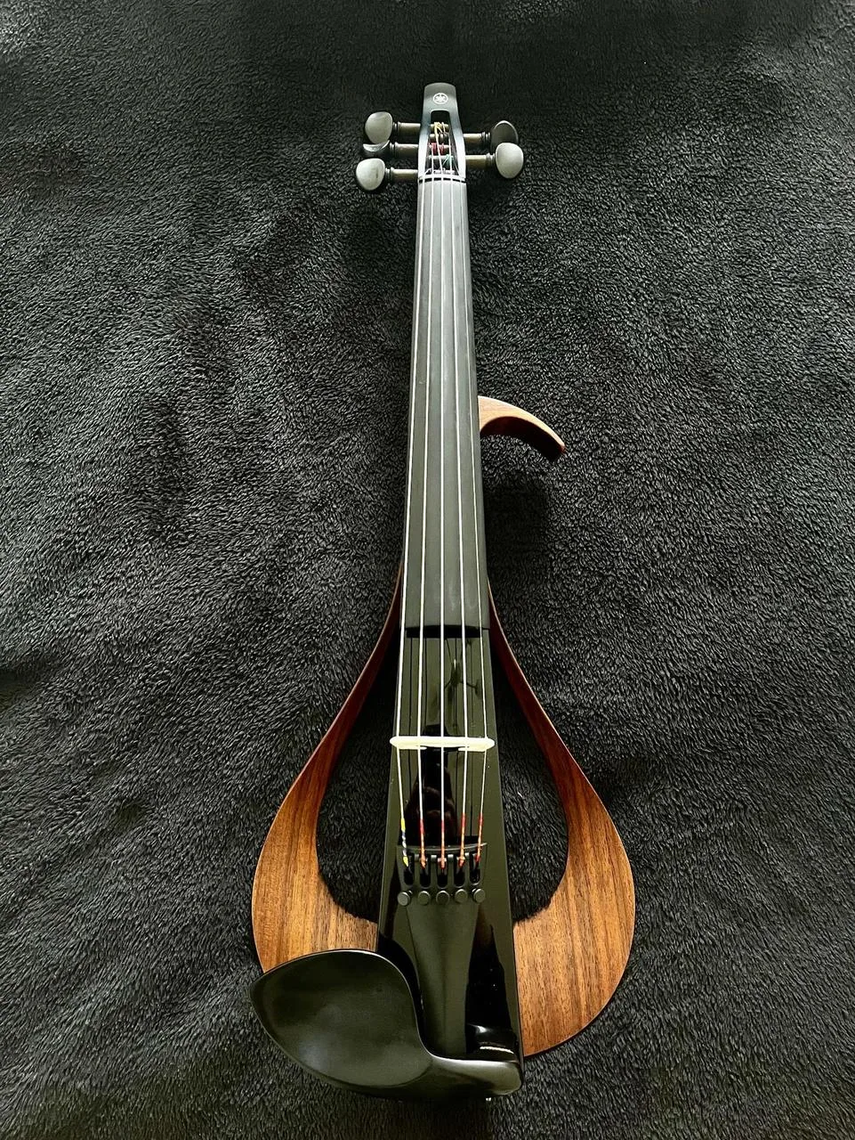 Elektrické housle Yamaha YEV-105 TBL