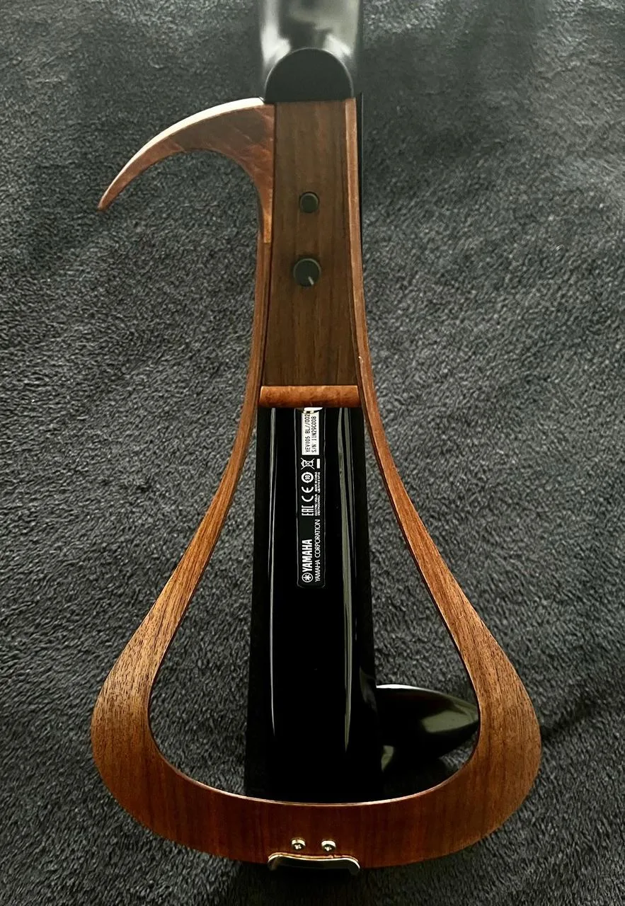 Elektrické housle Yamaha YEV-105 TBL