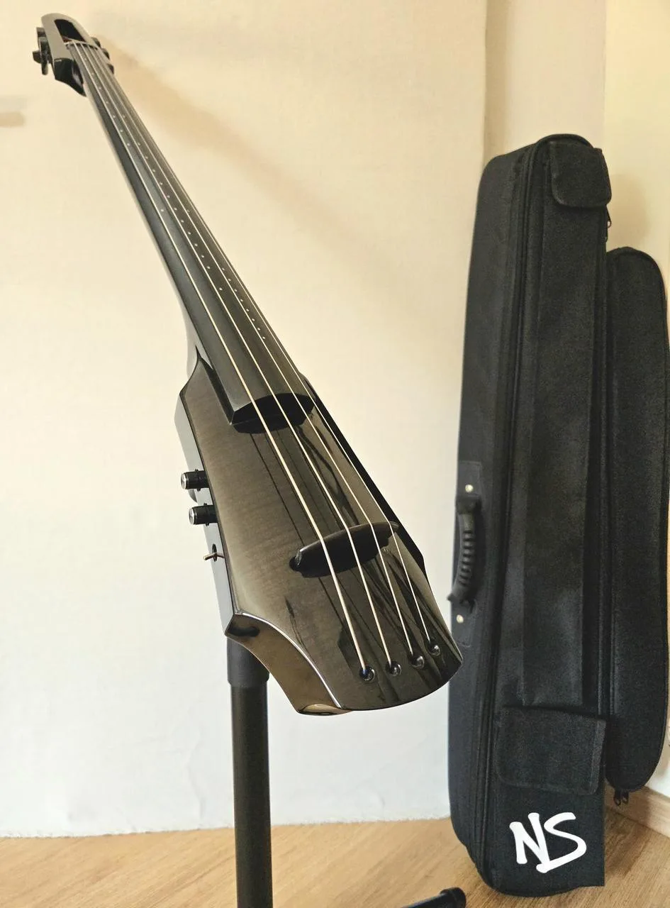 NS Design WAV4c Cello Black Gloss v záruce