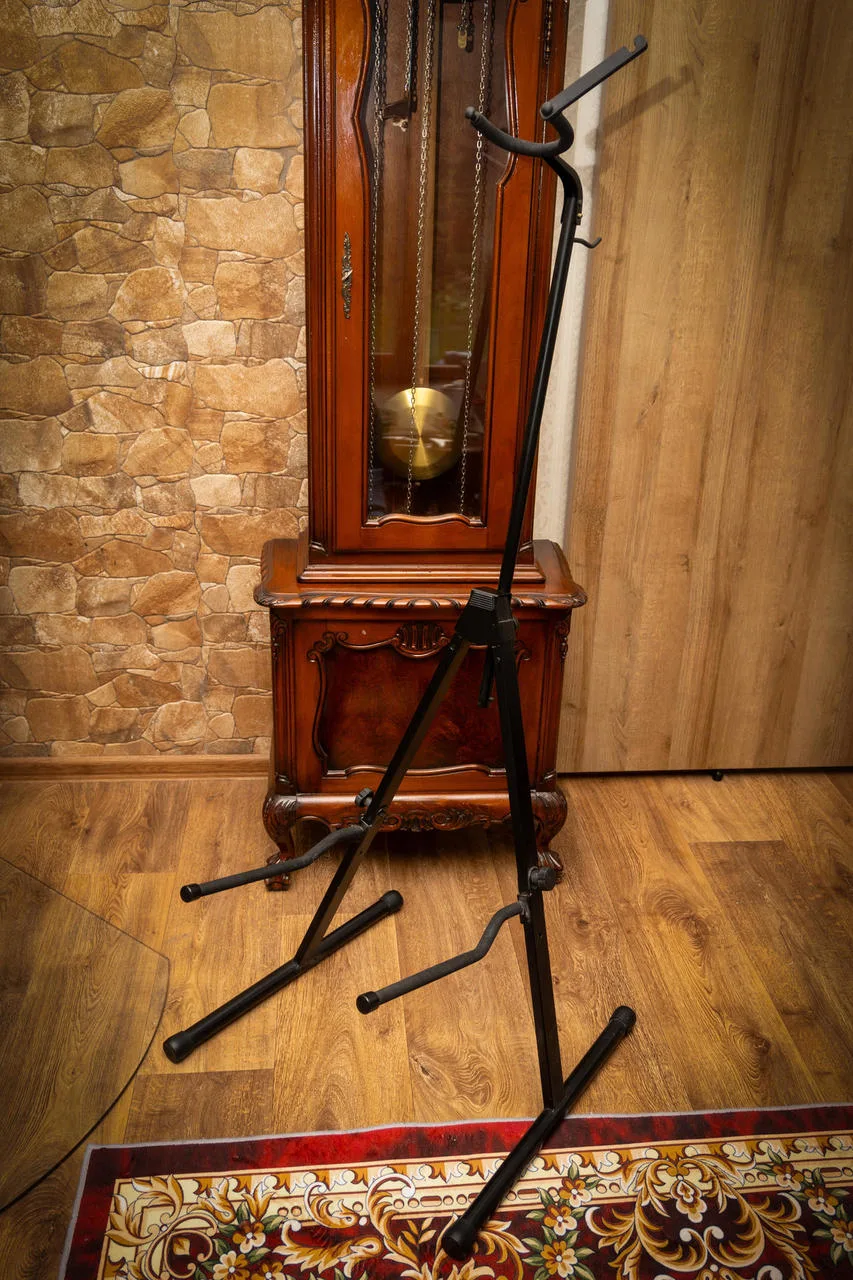 Mistrovské, ručně vyráběné violoncello