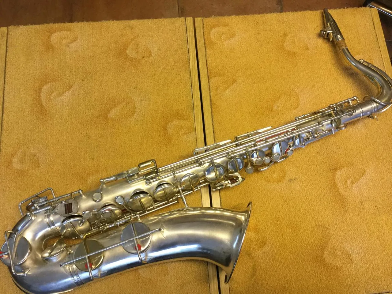 tenor saxofon