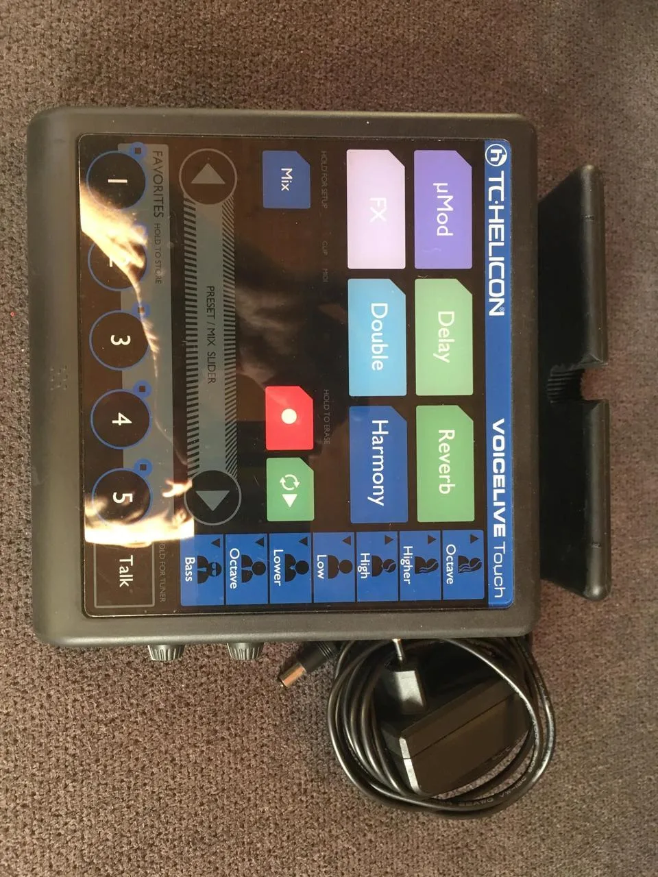 TC-Helicon Voice Live Tuch+Switch 3