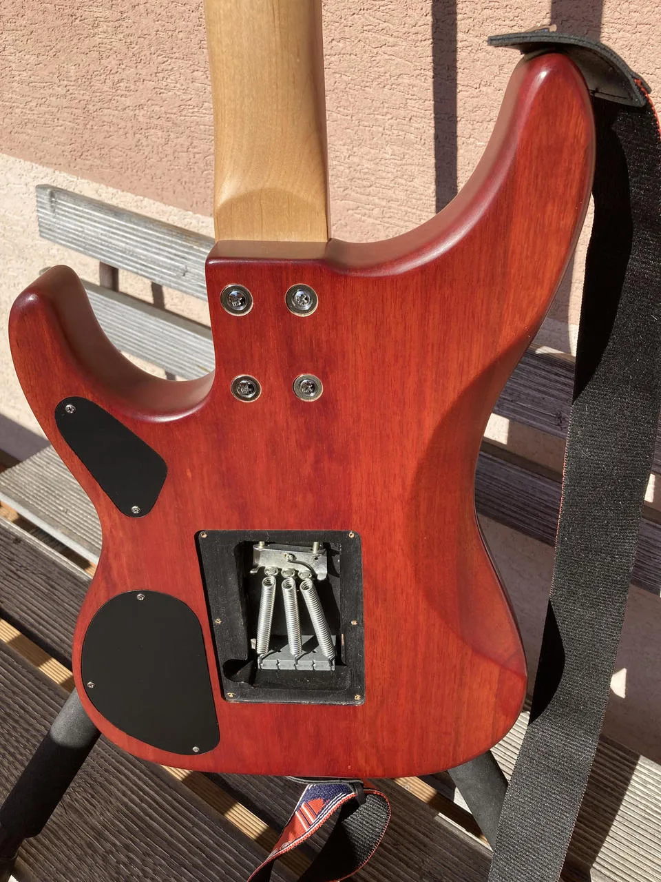 WASHBURN N 2