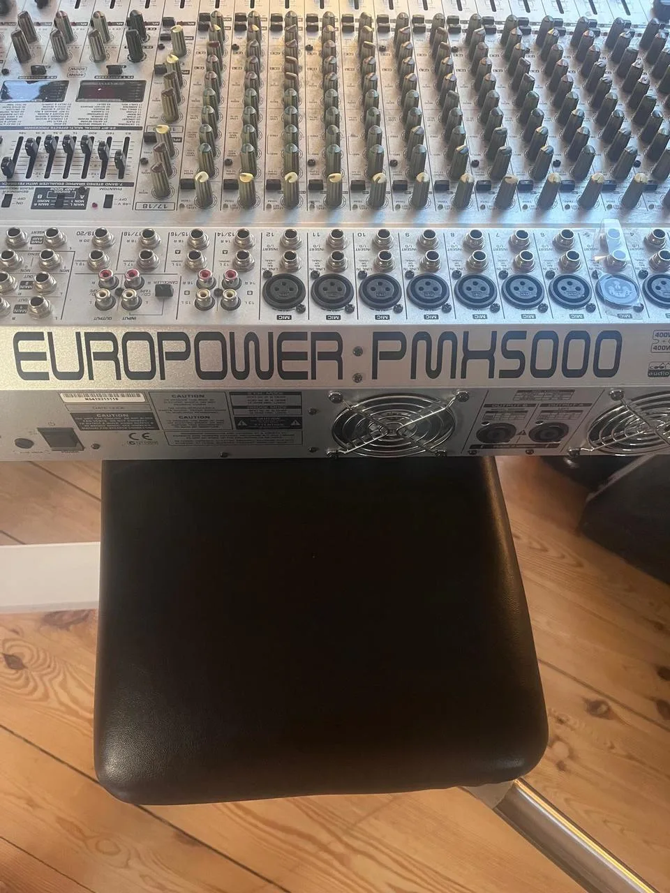 Sestava PowerMix Behringer EUROPOWER PMH5000+Repro EUROLIVE