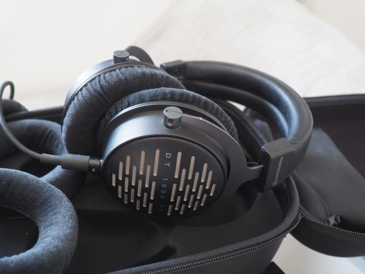 Beyerdynamic DT 1990