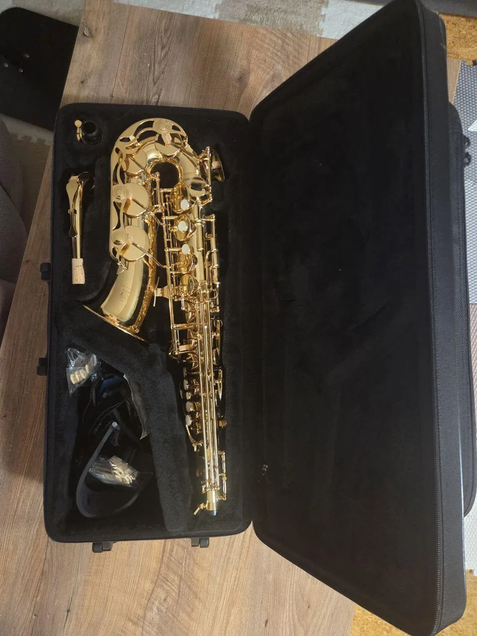 Prodám alt saxofon Yamaha YAS- 280