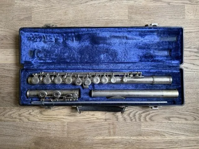 Příčná flétna Gemeinhardt 2NP (USA)