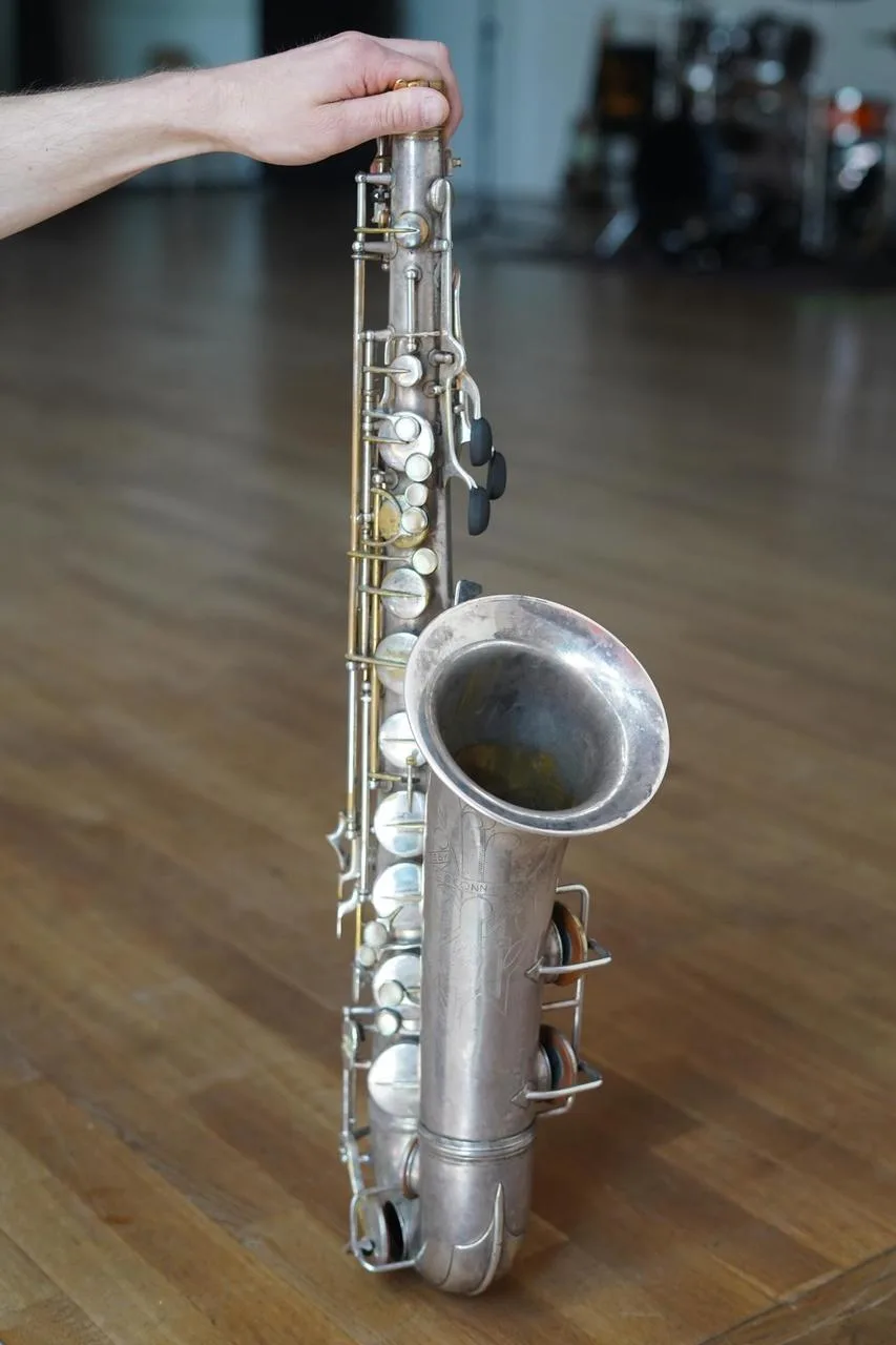 Tenor saxofon Conn Naked Lady