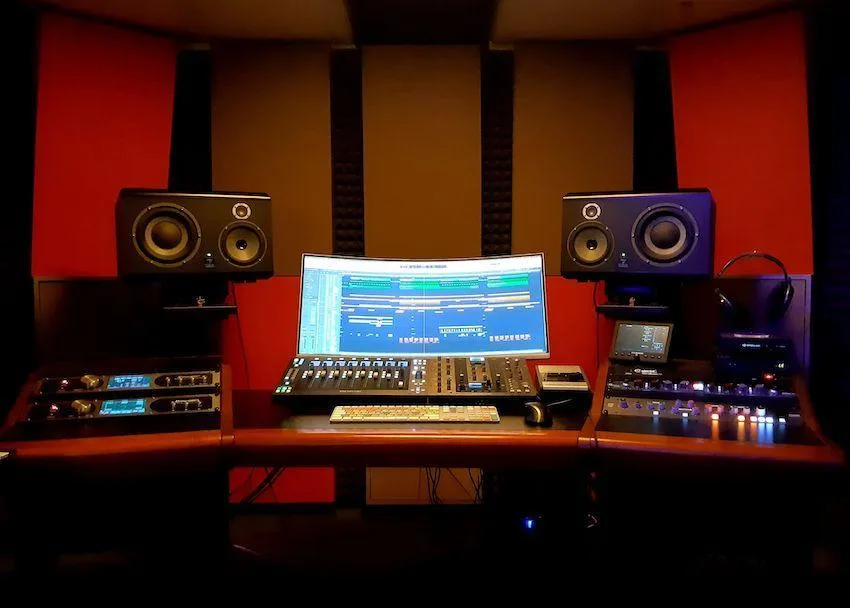 PRICE DROP - Studiovy stul - Zaor Onda angled MK I (cherry)