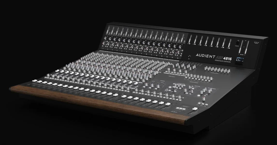 Studiový pult Audient  ASP4816 HE
