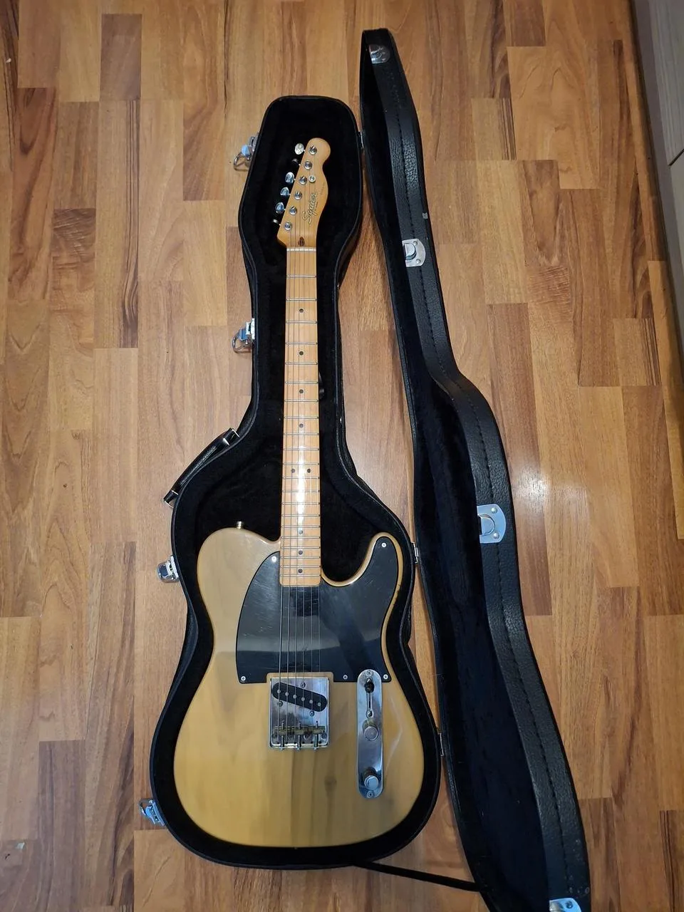 Fender Squier