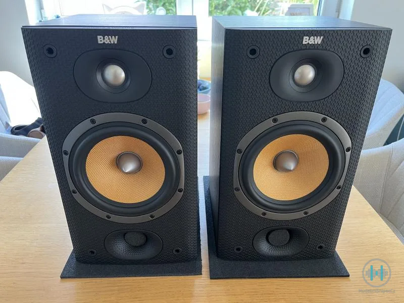 Monitory Bowers & Wilkins DM601 S3