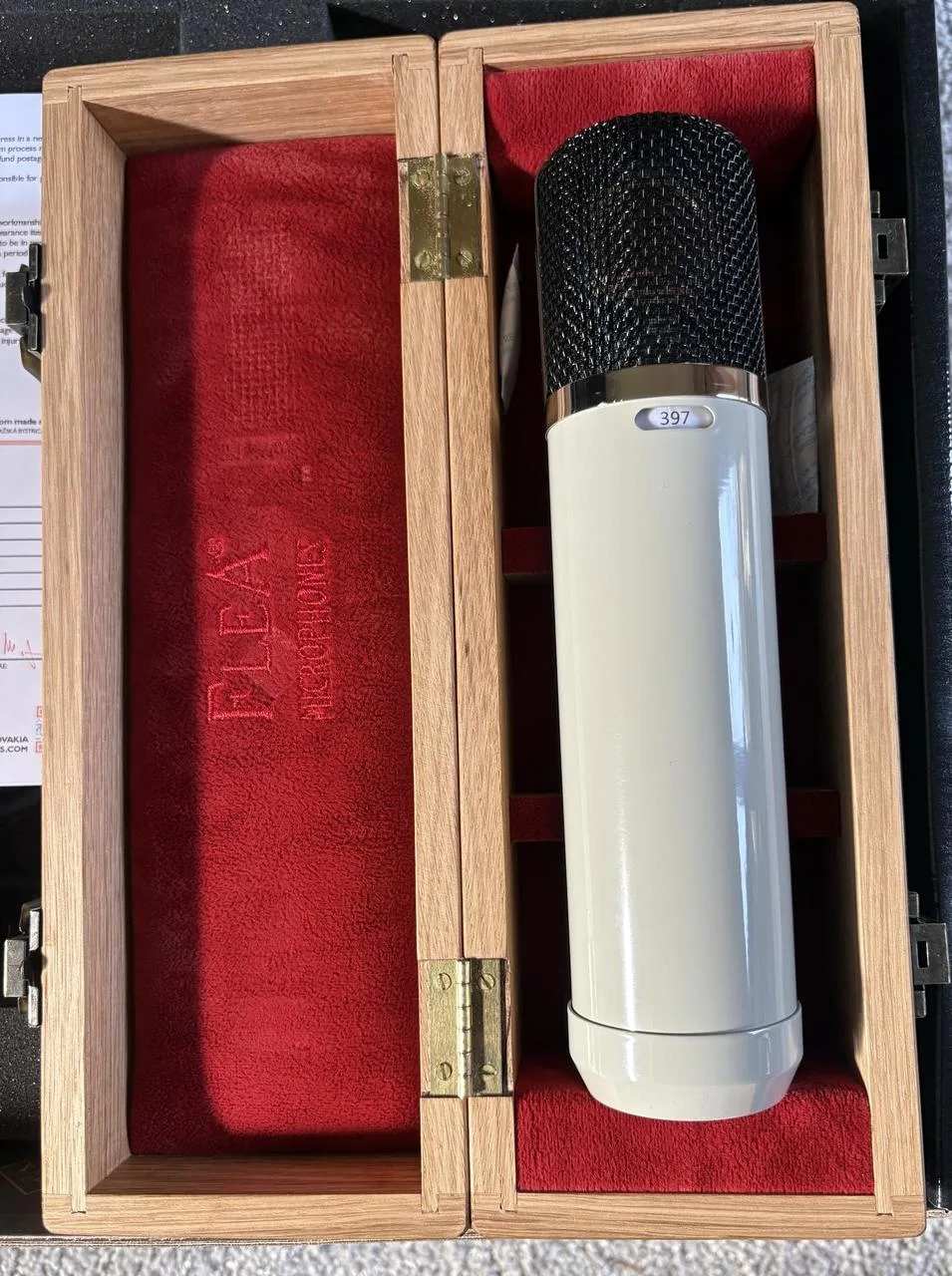 Flea ELA M251
