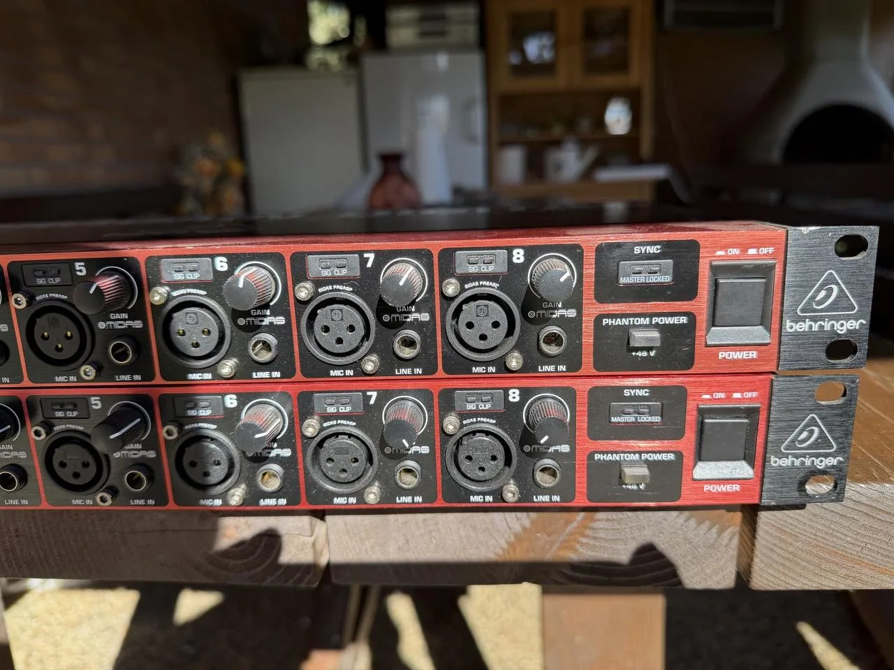 Behringer ADA8200 Ultragain