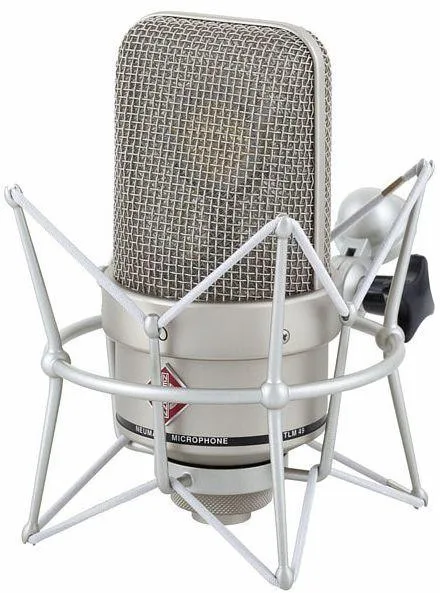 Neumann TLM 49