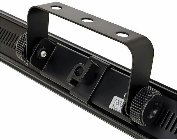 Stairville Show Bar TriLED 18x3W (V ZÁRUCE, 8ks)