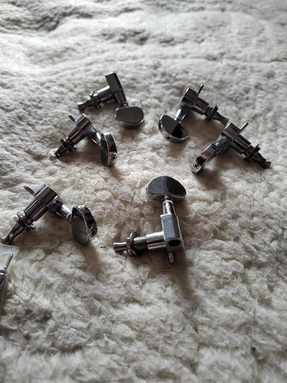 Mechaniky na kytaru ( WASHBURN DLX)