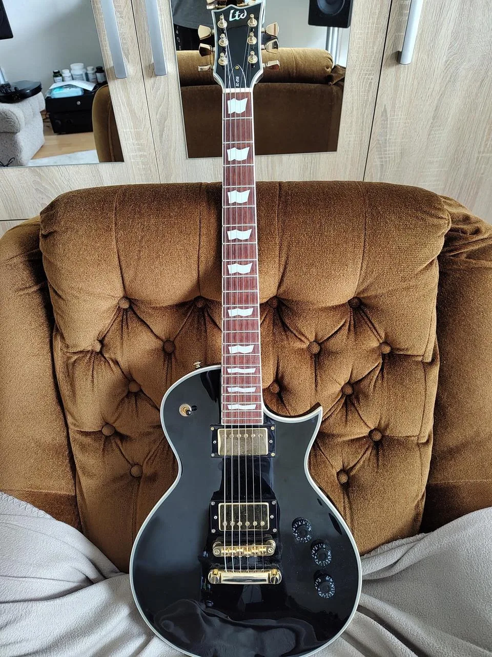 LTD ESP EC256 Black - stav nové