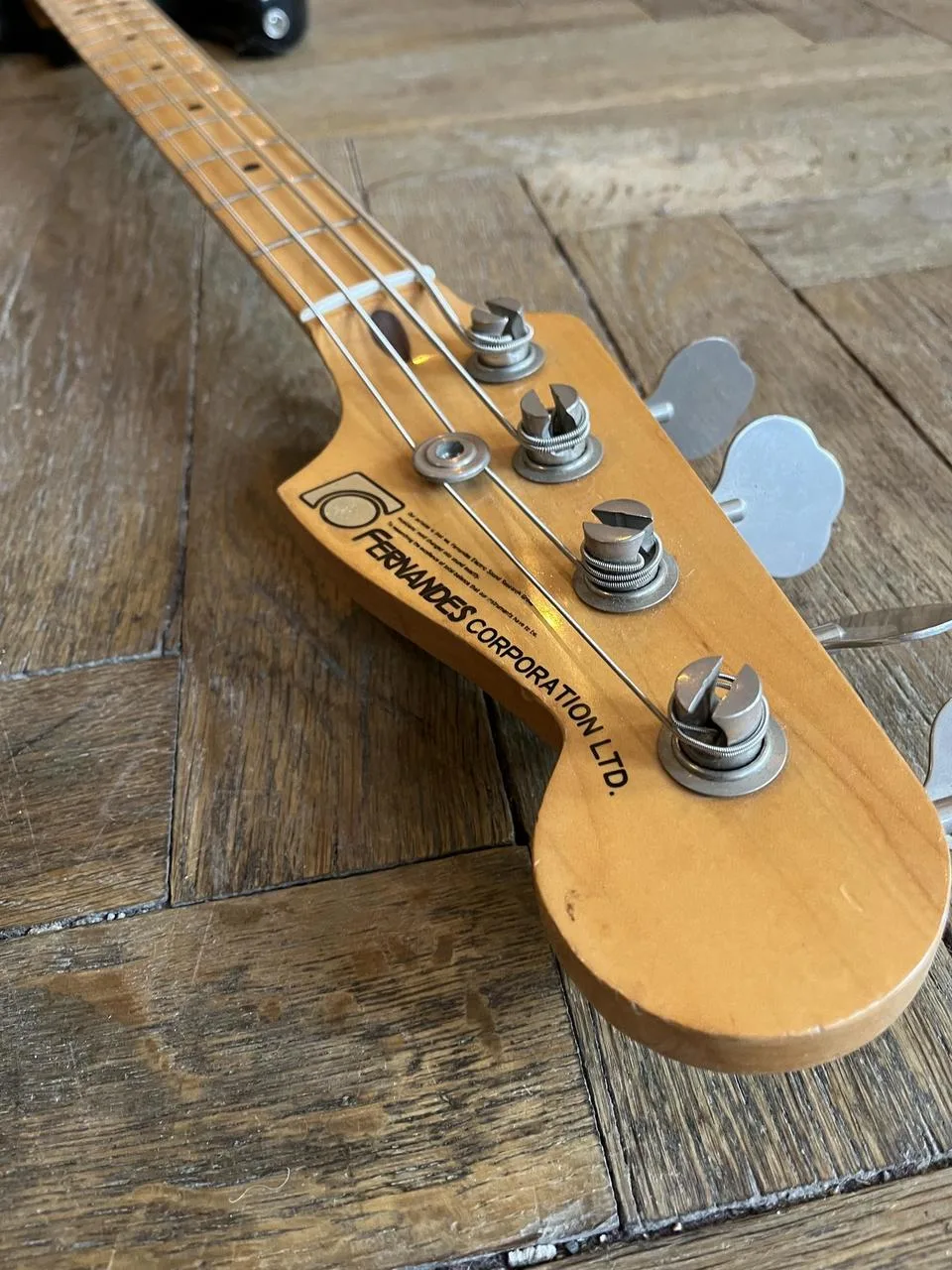 Fernandes FPB-65 Stone Logo