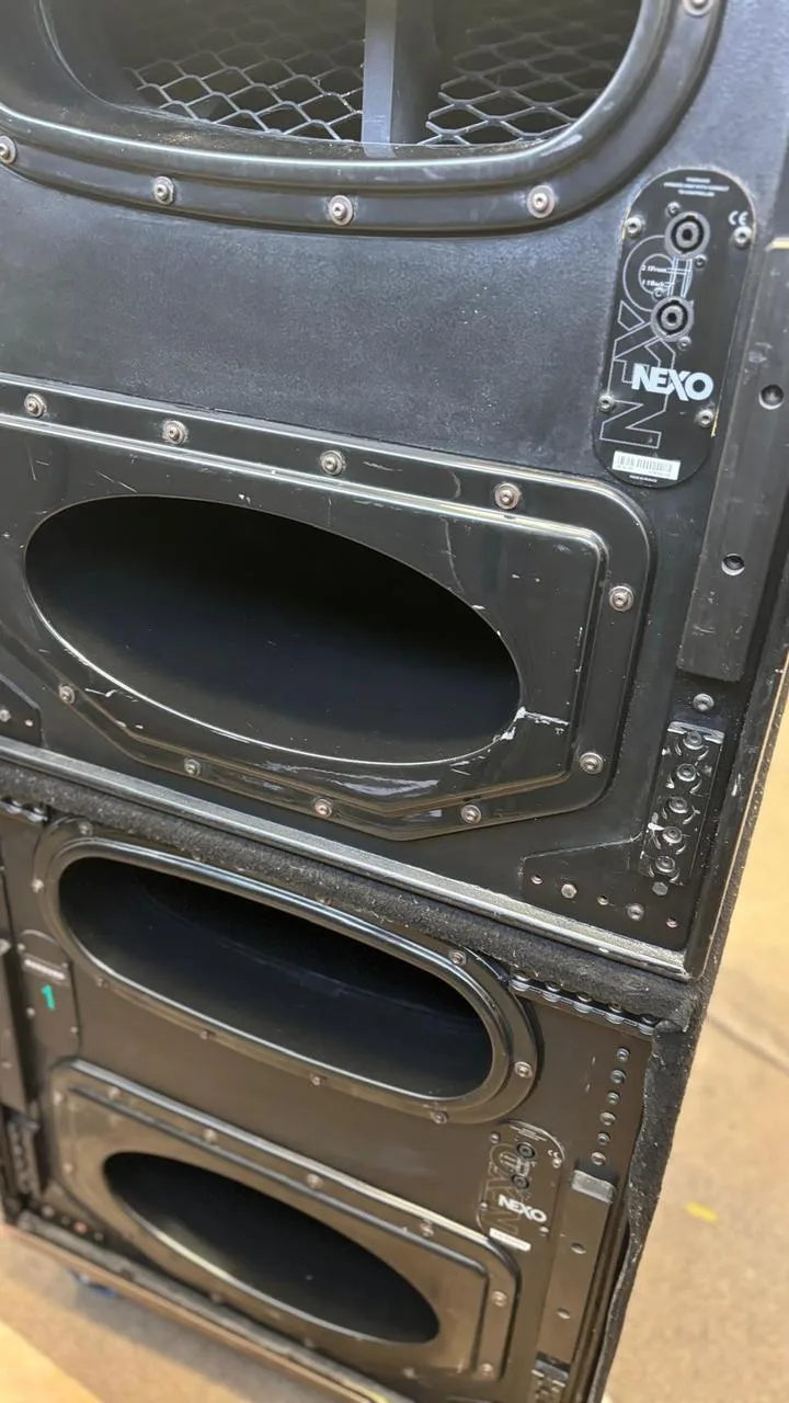 2x NEXO CD18 Subbass