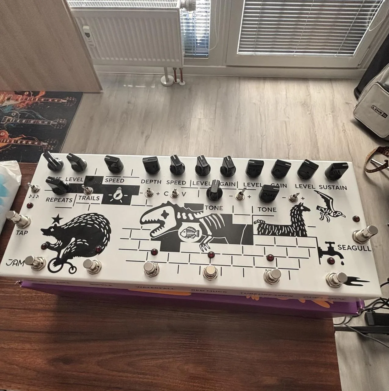 SLEVA na 17900 Kč!Jam Pedals Pink Flow