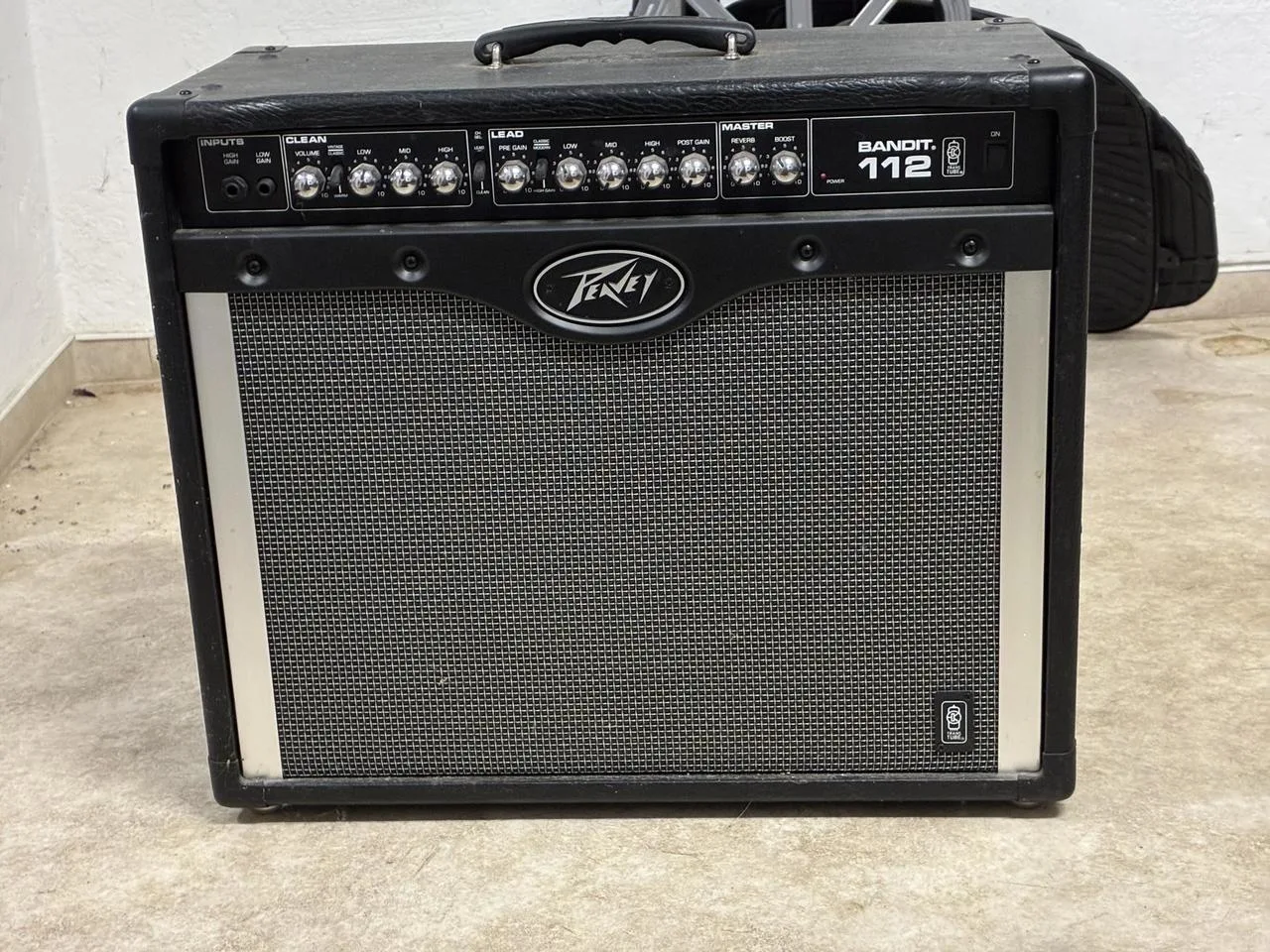 PEAVEY BANDIT
