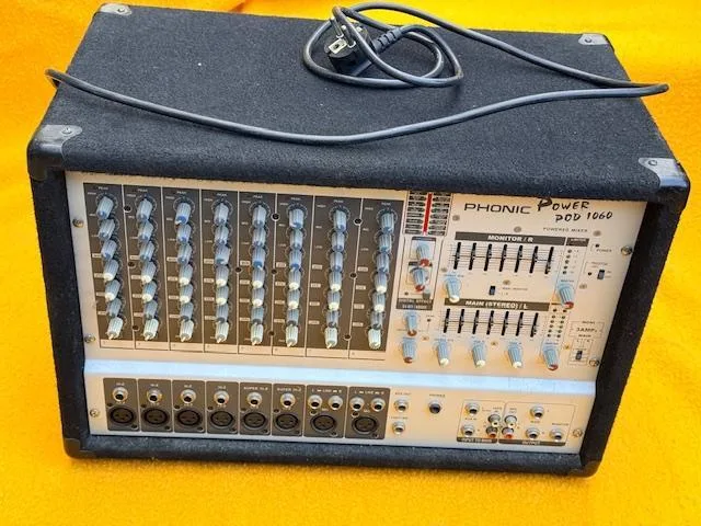 Powermix phonic pod 1060